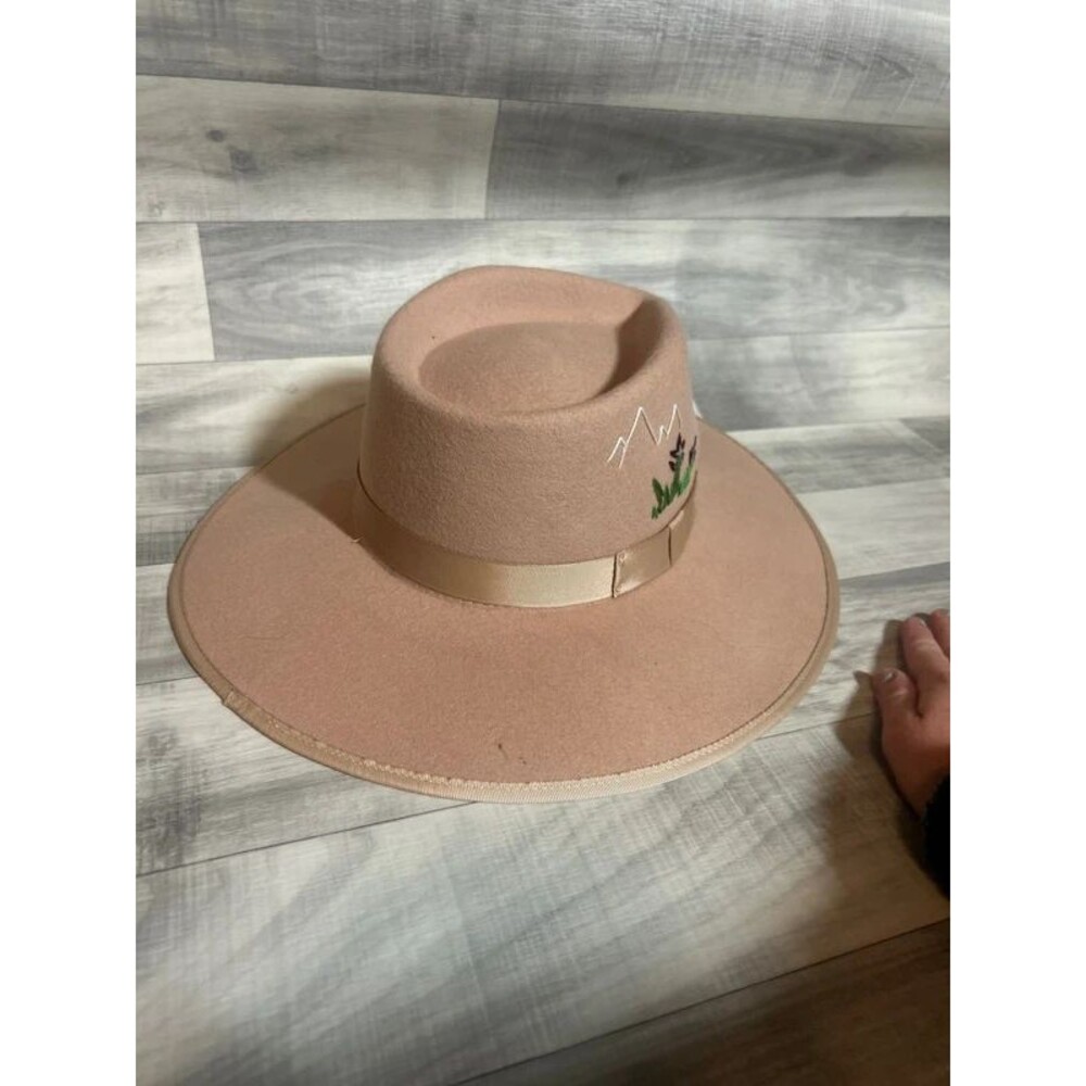 Cowgirl hat